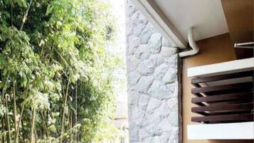 Room, 1 Bedroom, Balcony | Balcony