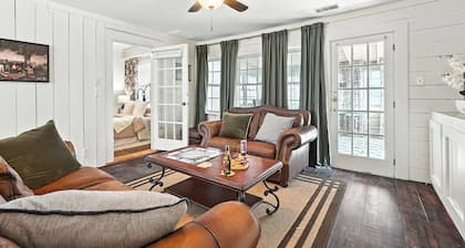 Big House on Highland: Your Country Escape