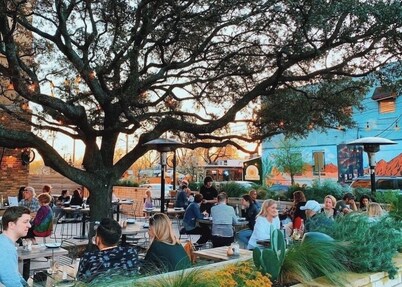 Family Retreat ⛳ 3BR Bliss | 4 Min to Airport ❤️ Pet-Friendly