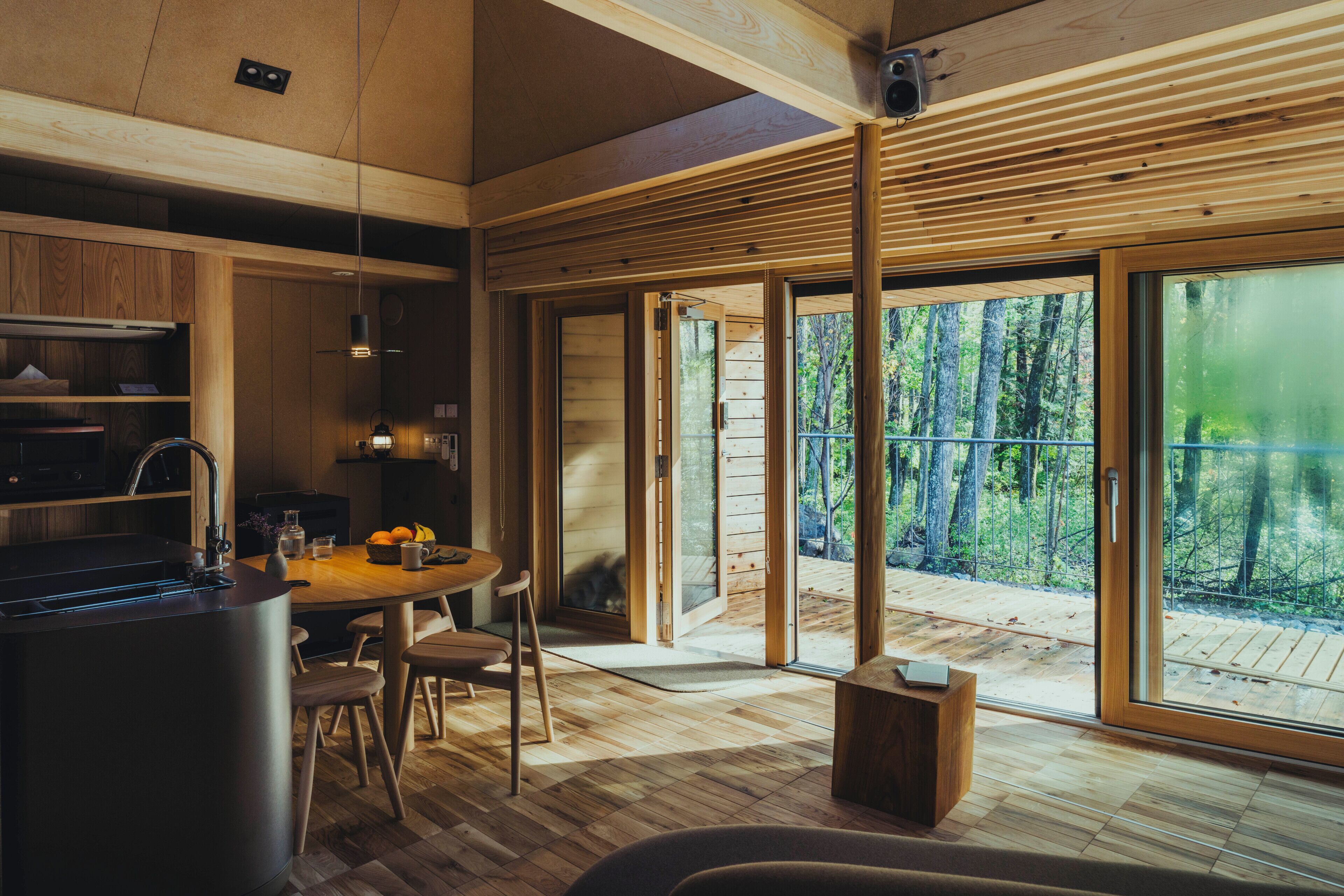 Skrivebord, gratis Wi-Fi, sengetøj