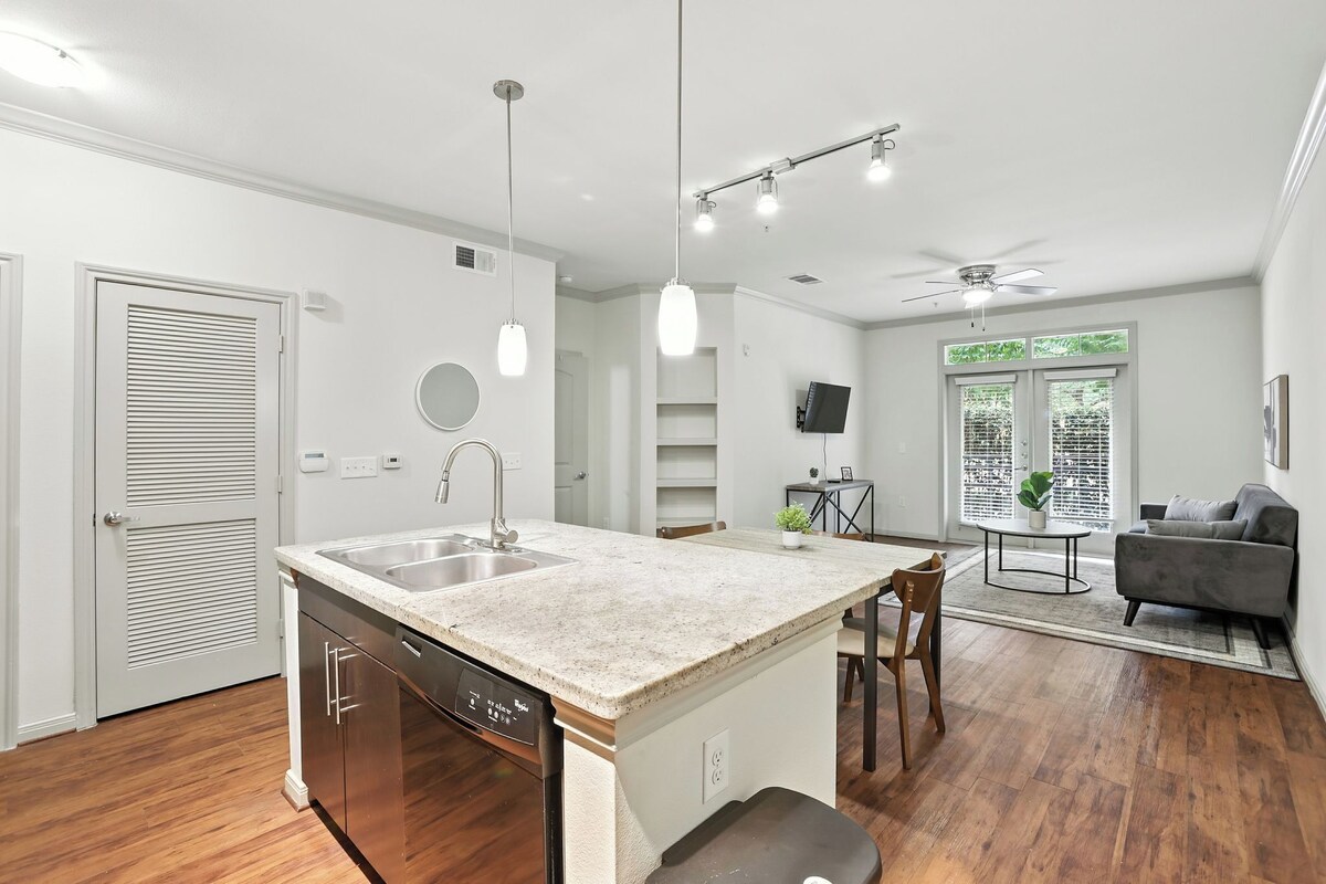 Photo 7 of Regards At Med Center 126 I Comfy 2 Bed 2 Bath
