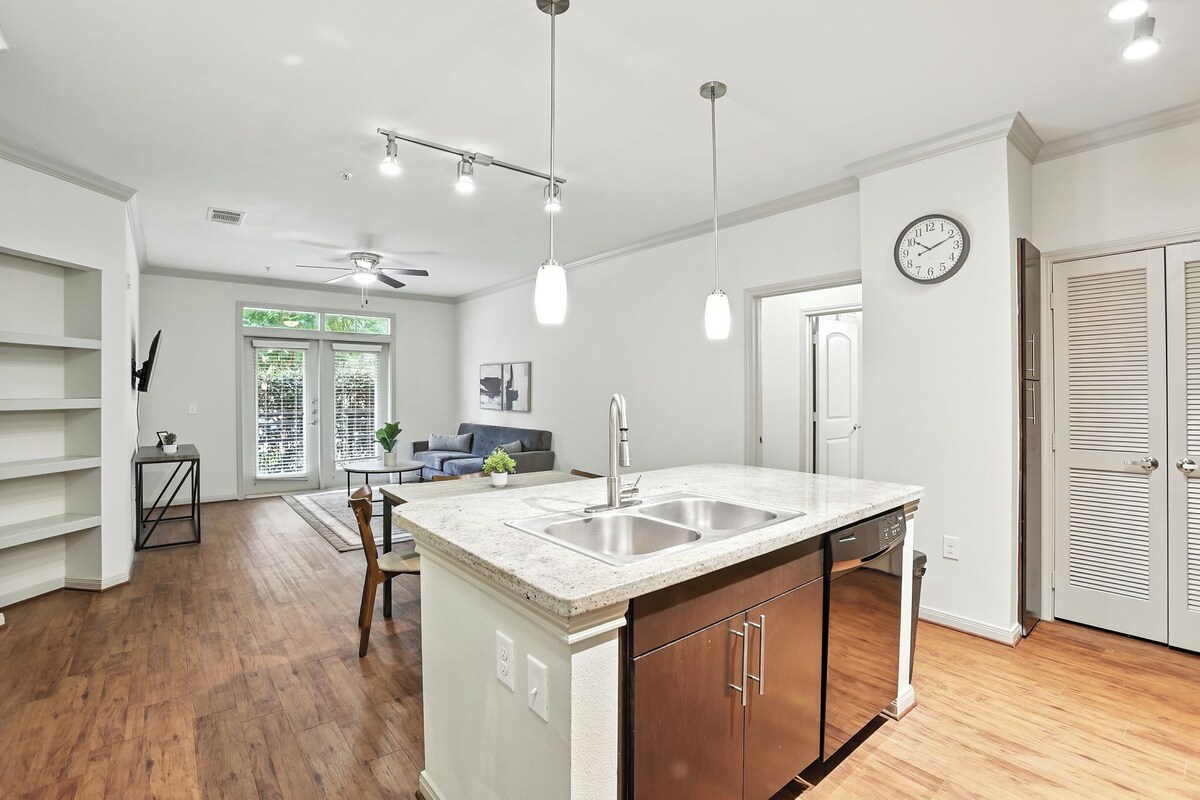 Photo 14 of Regards At Med Center 126 I Comfy 2 Bed 2 Bath