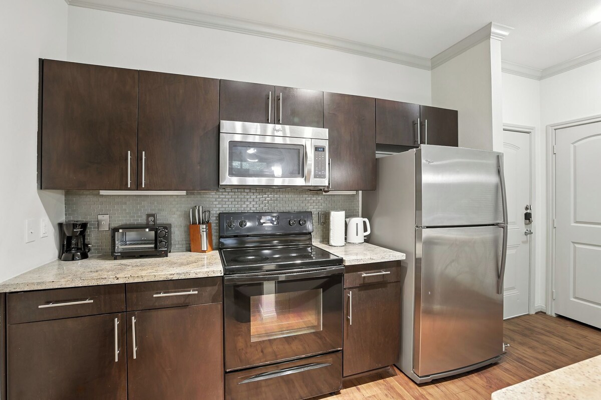 Photo 8 of Regards At Med Center 126 I Comfy 2 Bed 2 Bath