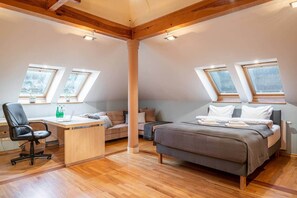 4 Schlafzimmer, Bügeleisen/Bügelbrett, WLAN, Bettwäsche