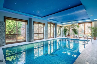 LuxVilla PrivatePool TennisCourt GameRoom Cinema