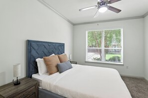 2 bedrooms, desk, iron/ironing board, travel cot