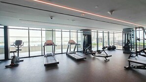 Fitness facility - StayShort - Business Bay for 4 people with City Views! (Business Bay)