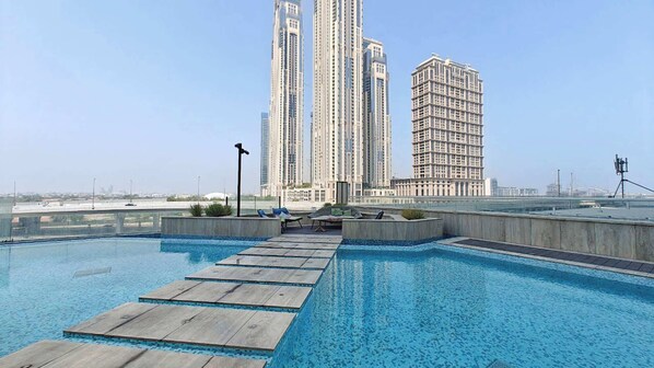 Pool - StayShort - Business Bay for 4 people with City Views! (Business Bay)