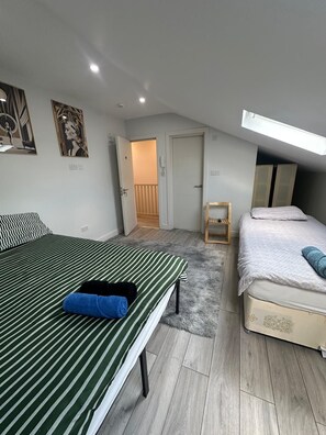 1 bedroom, free WiFi, bed sheets