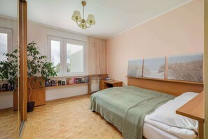 1 Schlafzimmer, Bügeleisen/Bügelbrett, Reisekinderbett, WLAN