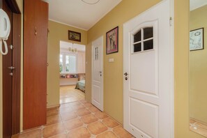 1 bedroom, iron/ironing board, travel crib, WiFi