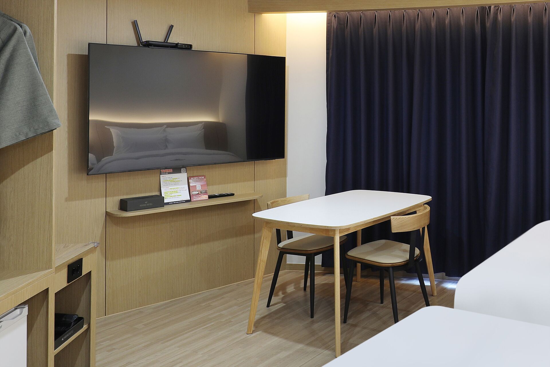 Family Twin Room, City View | Desk, free WiFi