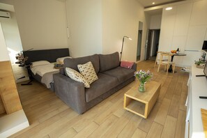 1 bedroom, iron/ironing board, Internet, bed sheets