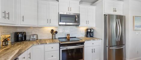 Fridge, microwave, oven, stovetop