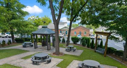 Carters Court Serene Hideaway