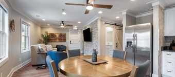 Carters Court Serene Suite