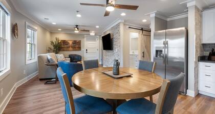 Carters Court Serene Suite