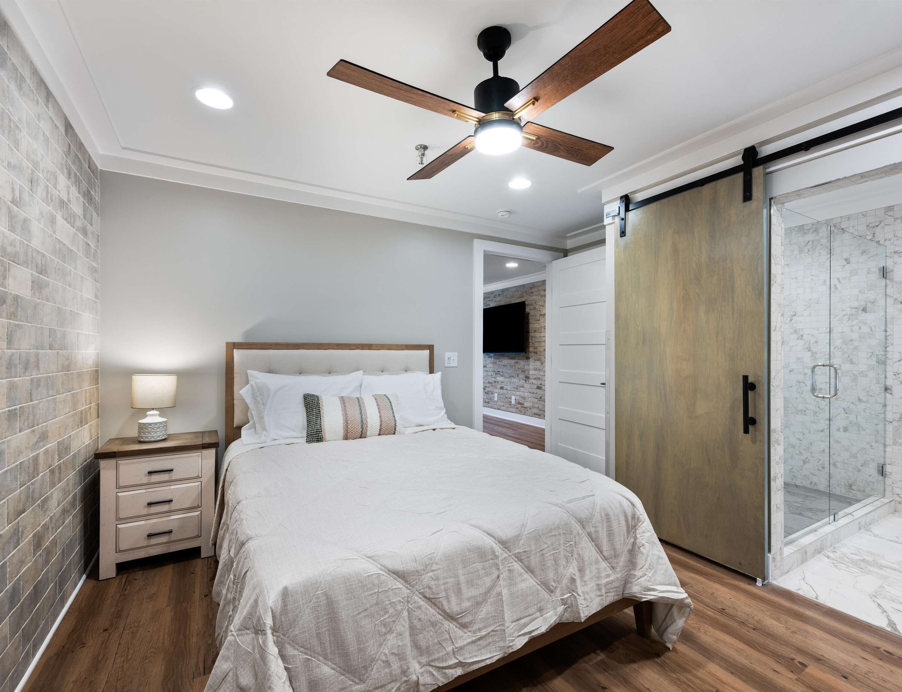 1 bedroom, iron/ironing board, travel crib, WiFi