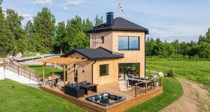 Ilmatar Airplane Lodge