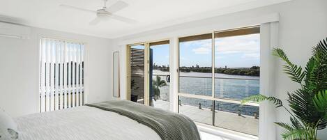 4 habitaciones, escritorio, tabla de planchar con plancha y wifi gratis