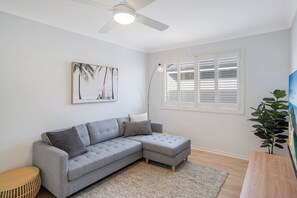 تلفزيون ذكي