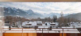 Holiday Apartment 'Nini's Berge' with Panoramic View, Shared Garden and Wi-Fi