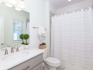 Douche, sèche-cheveux