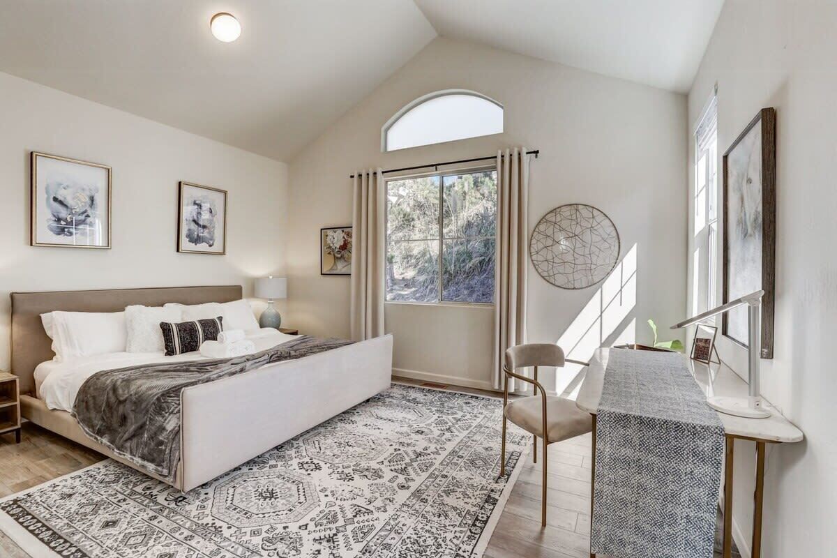 單棟房屋 (3 Bedrooms) | 3 間睡房、熨斗/熨衫板、可攜式嬰兒床、床單