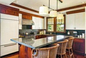 Fridge, microwave, oven, stovetop - Elevated Island Elegance in Kukui'ula - A Refined Retreat in Poipu (Koloa)