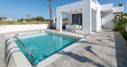 Salty Sun 4 in Kremasti