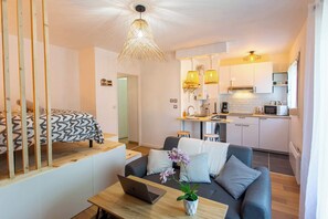 TV - L'Estrade - Parking, Centre, 5 min Gare d'Amiens (Amiens)