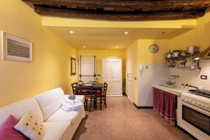 Living room - Piazza Lavagna 2 (Genoa)
