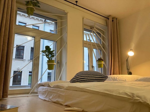 Familie appartement | Een bureau, een laptopwerkplek, gratis wifi