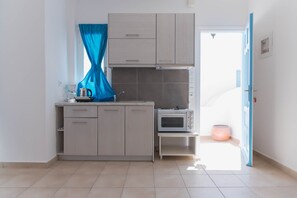 Studio | Internet - Kamari Sunset Escape With Santorini Views (Santorini)