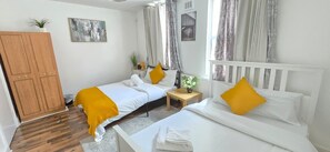 2 bedrooms, iron/ironing board, Internet