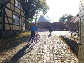 House | Pemandangan dari hartanah