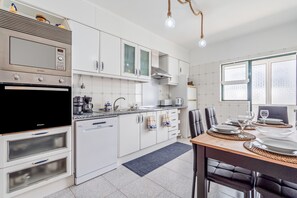Fridge, microwave, oven, dishwasher