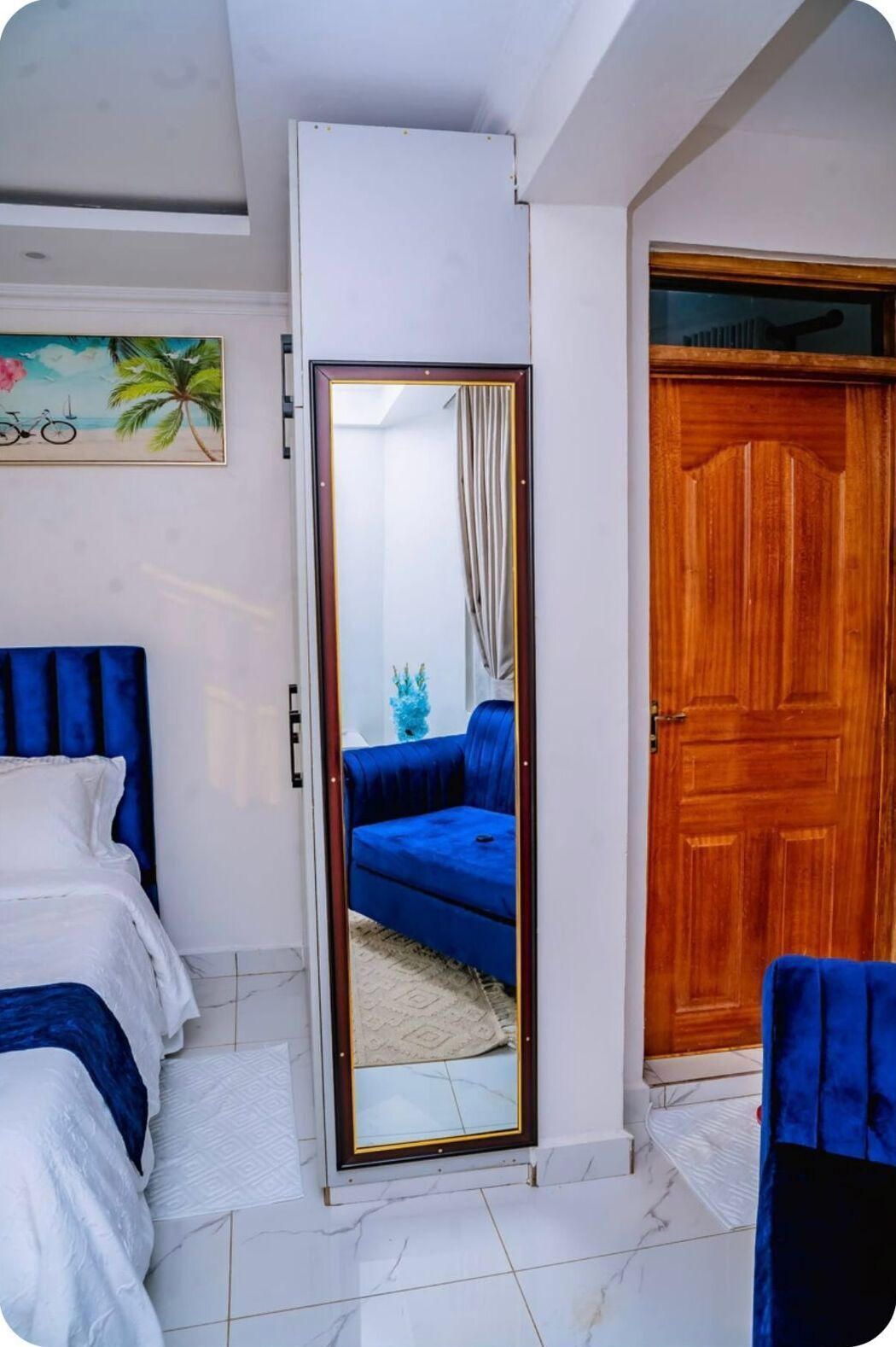 1 habitación, tabla de planchar con plancha, wifi y ropa de cama 