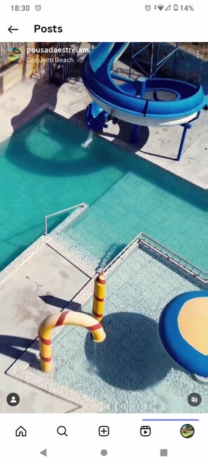 3 piscinas externas