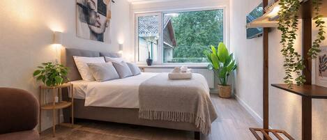 1 bedroom, travel cot, free WiFi, bed sheets