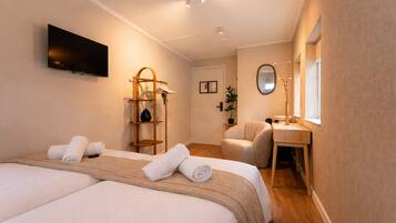 1 quarto, Wi-Fi de cortesia, roupa de cama