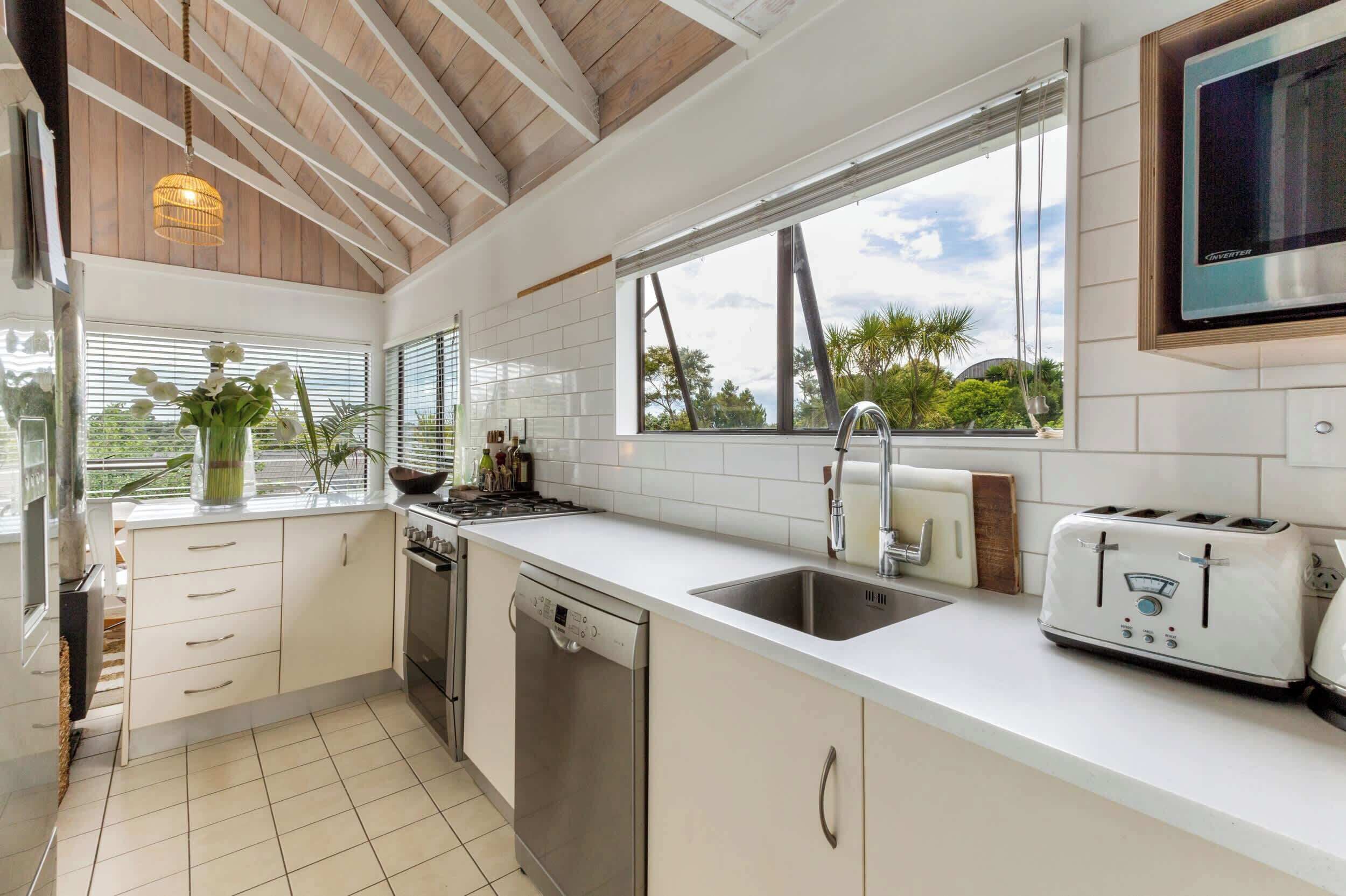 Fridge, microwave, dishwasher, coffee/tea maker