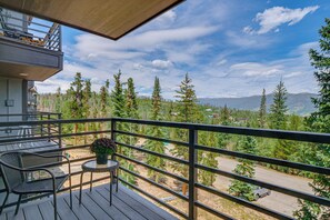 Interior - 3rd-floor Condo w/ Lake Dillon & Mtn Views! (Silverthorne)