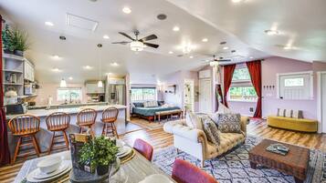 Apartment (0 Bedroom) | Interior