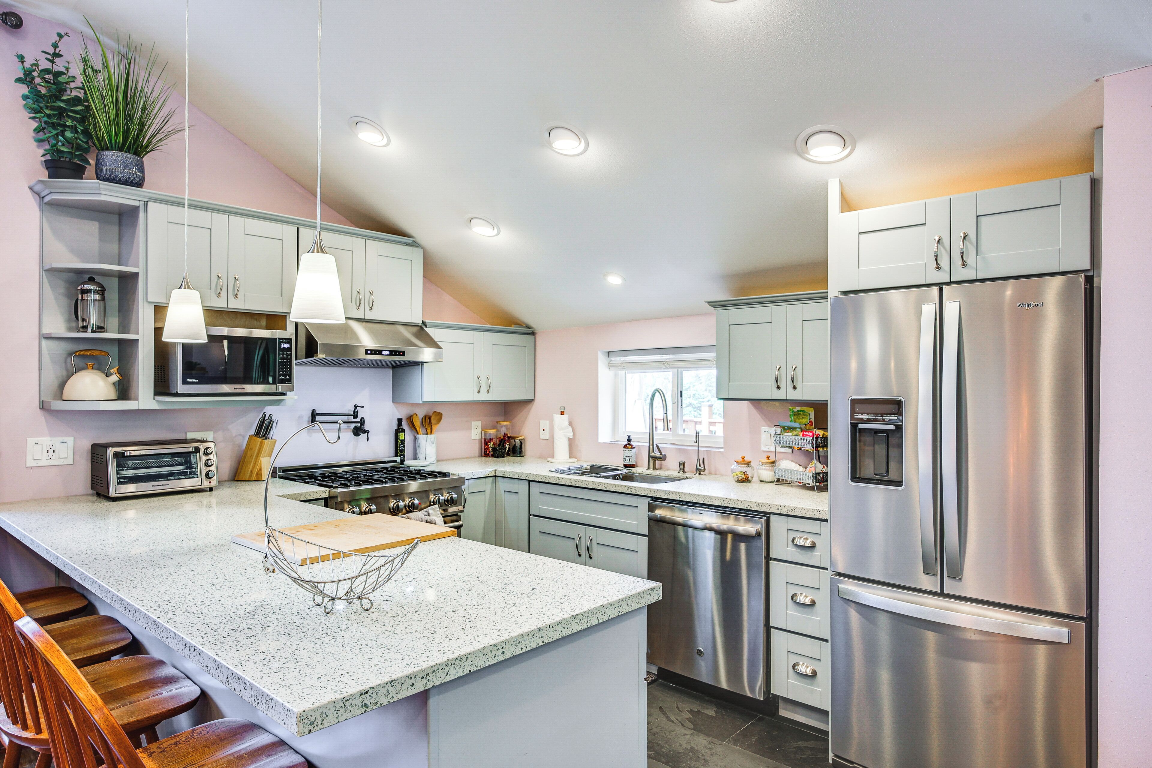 Apartment (0 Bedroom) | Interior