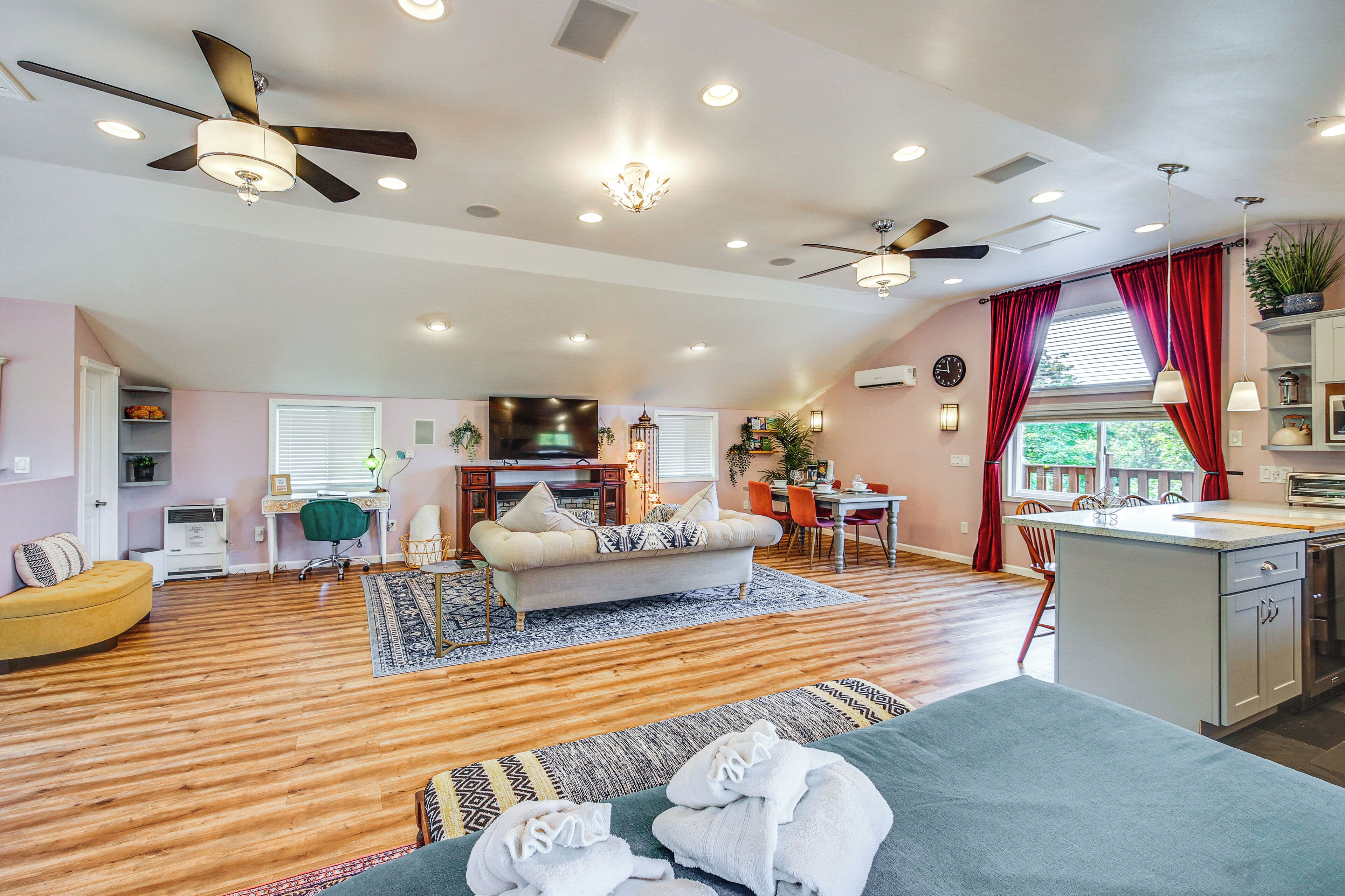 Apartment (0 Bedroom) | Interior