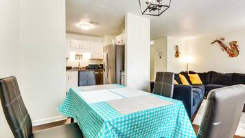 Apartment (2 Bedrooms) | Bahagian dalam