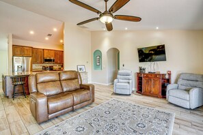 House (4 Bedrooms) | Interior