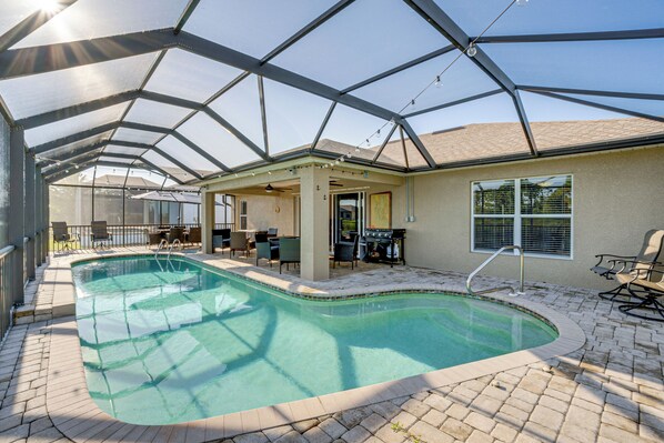 House (4 Bedrooms) | Front of property
