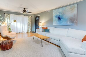 House (3 Bedrooms) | Interior - Ranch-style Home w/ Patio & Yard in Dallas Area (Irving)